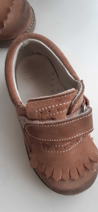 Sapatos camurça menino tam 25