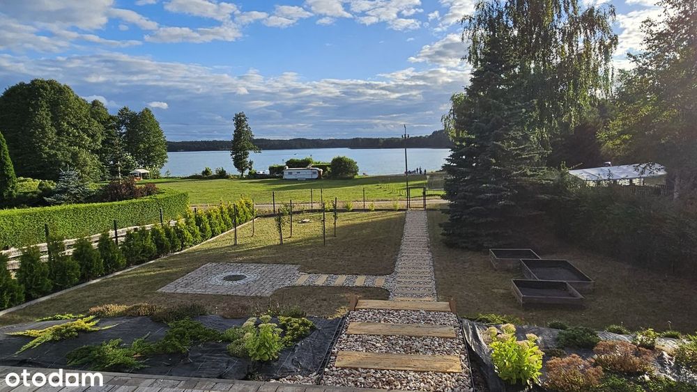 sprzedam komfortowy dom z pięknym widokiem na jezioro