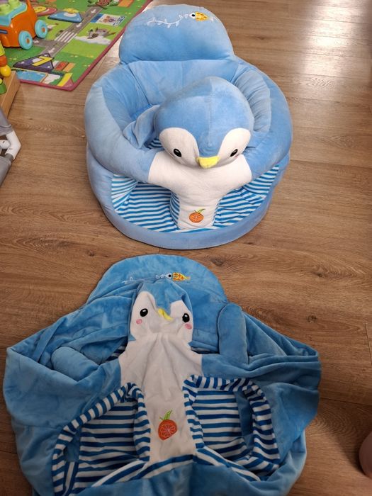 Piękny fotelik dla dziecka + dodatkowy pokrowiec.