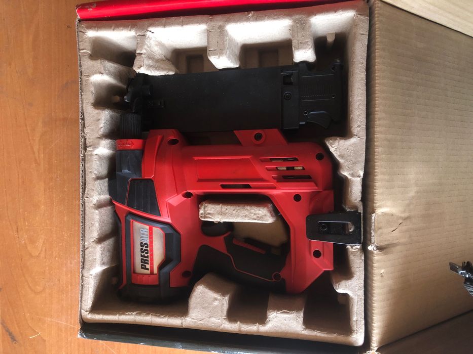 Степлер нейлер потужний фірми Einhell Fixetto 18/50 N X Change18В Solo