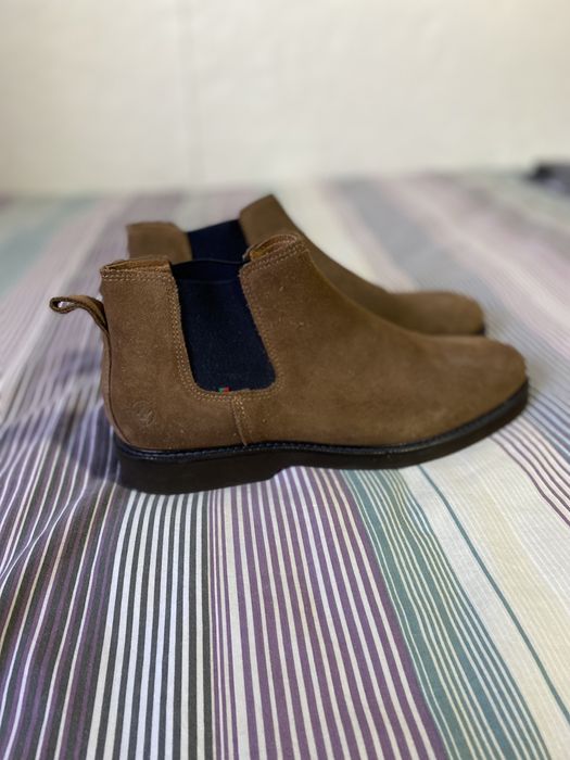 Bota Chelsea Steven Thomas