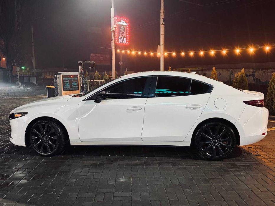 продам Mazda 3 2019