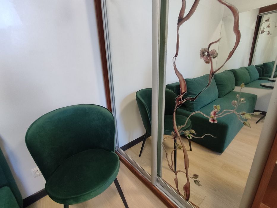 Подобово центр ,з/д церква Анни