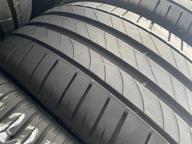 225/45/19 Kleber Dynaxer UHP_5,2mm_2szt_(225)