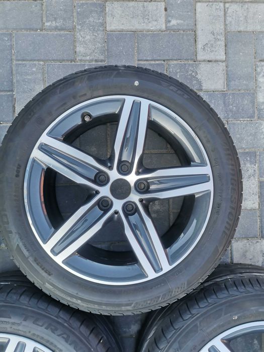 Felgi BMW 2 F45 F46 STYLING 379 7.5Jx17H2 5x112 ET54 TPMS