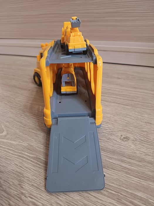 Автовантажівка vehicle