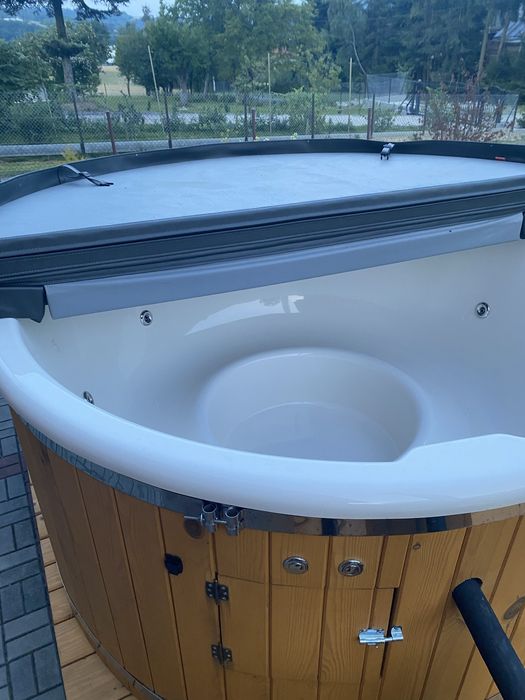 Mobilna Balia jacuzzi bania na kołach