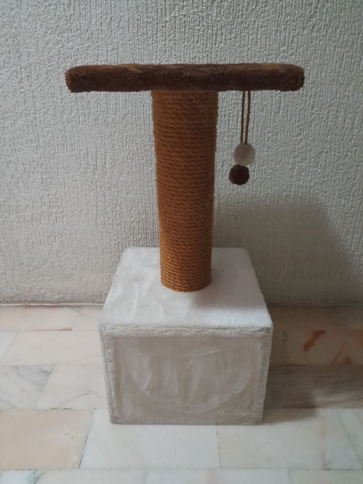 Arranhador, com estrutura forte