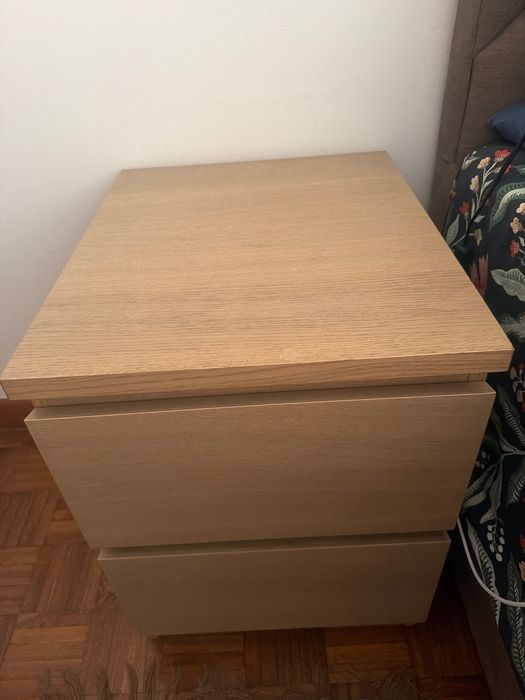 Mesa de cabeceira