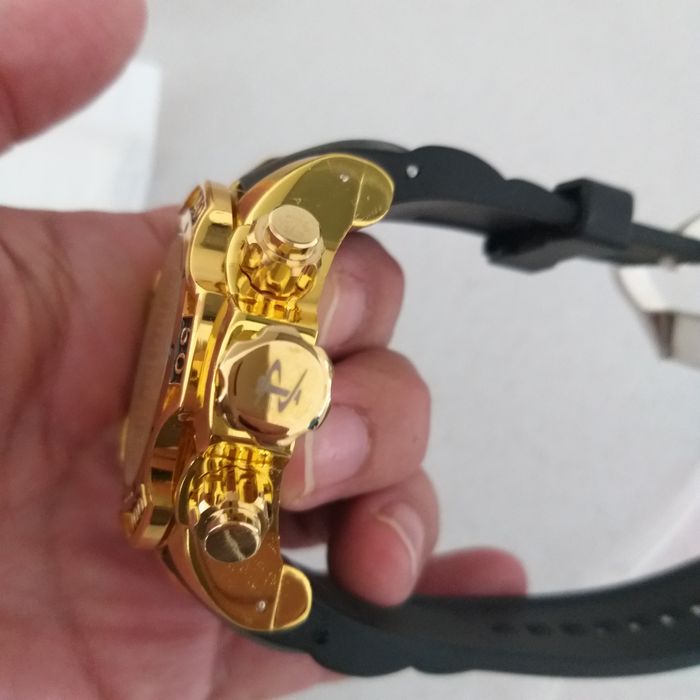 Relógio Invicta Dourado dou