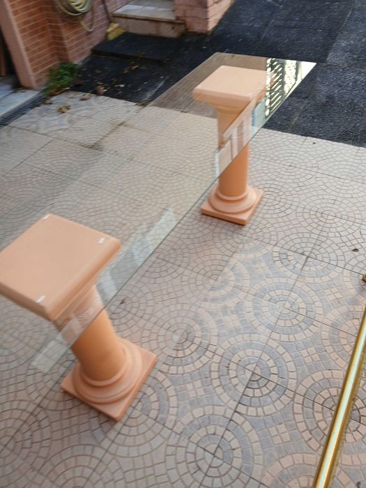Mesa de vidro de entrada