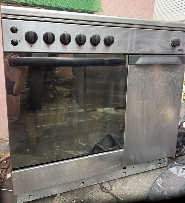 Fogão a gás de 5 bicos com forno – Bom estado