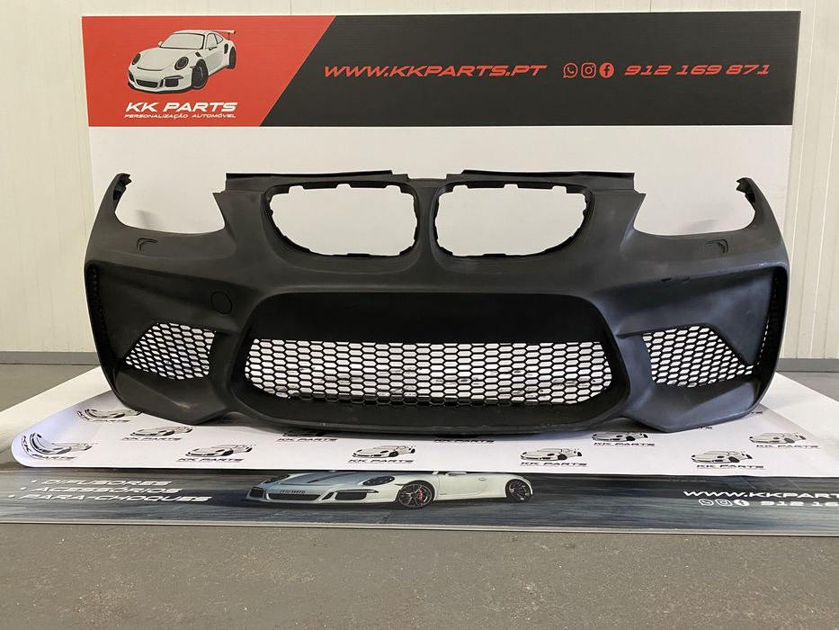 LIP SPOILER DA FRENTE PALA ABA LÂMINA AVENTAL LÁBIO FRONTAL BMW SÉRIE 1 E81 E82 E87 E88 LOOK M2 M PERFORMANCE M2 COMPETITION PARA 3 E 5 PORTAS NOVO