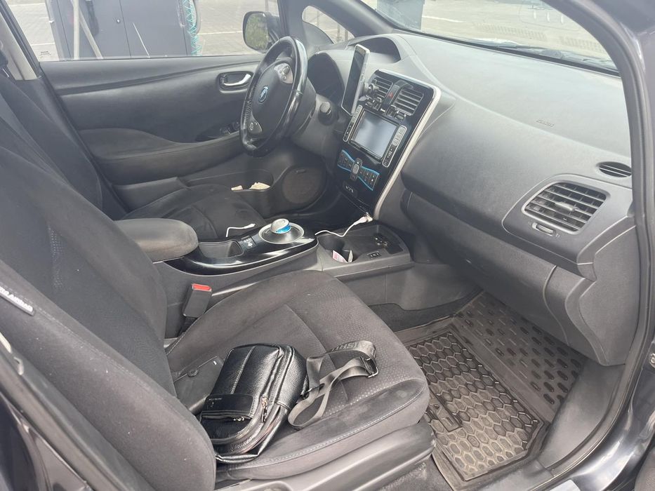 Ниссан лиф.Продам  nissan leaf