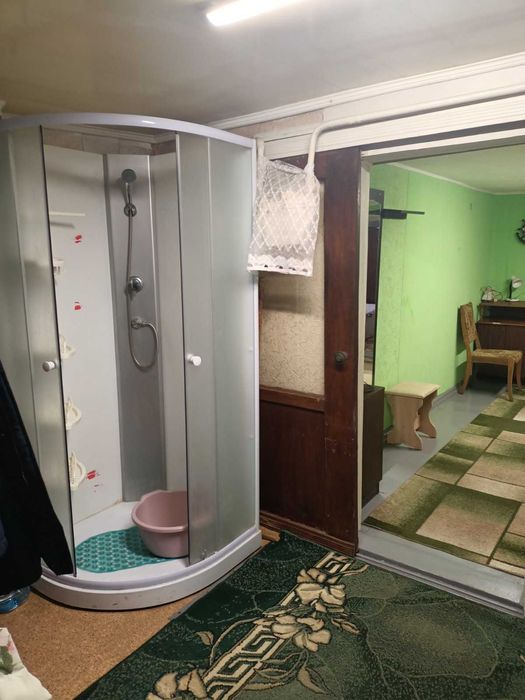 Здам частину будинку, центральна частина міста.