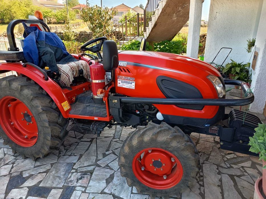Tractor kioti ck3520 de