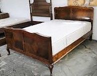 Mobília completa de quarto Queen Anne