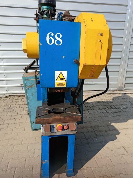 Sprzedam Prasę Mimośrodową P.P.S.10 C.P ( niesprawna)