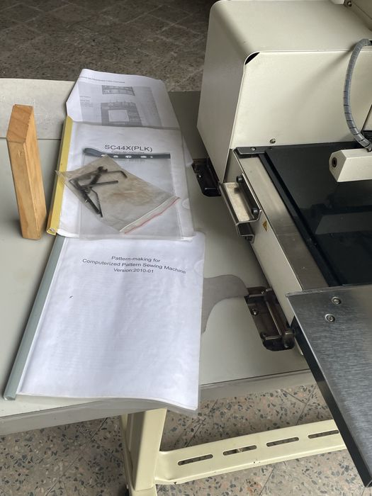 Maquina de costura automatica