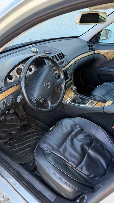 Mercedes Benz E220 Avantgard
