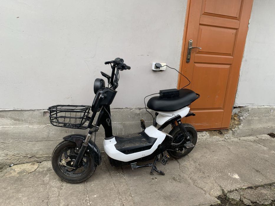 Продам електроскутер