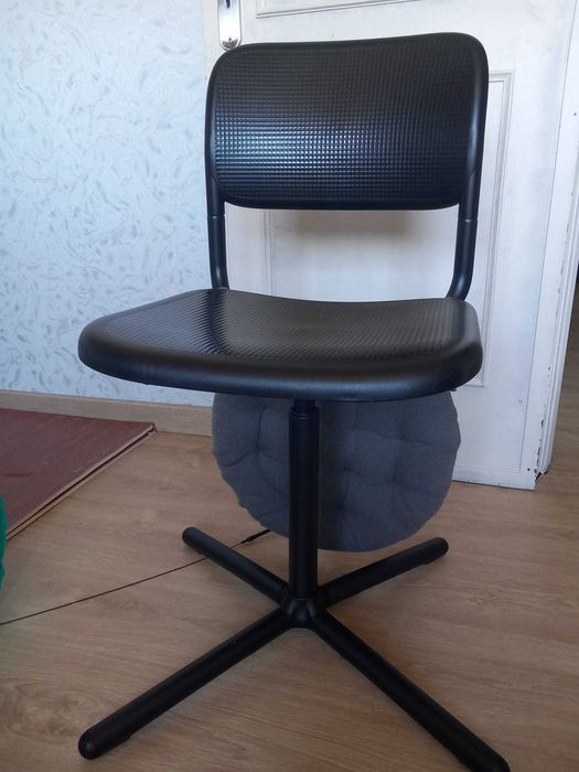 Cadeira giratória Ikea SMÄLLEN