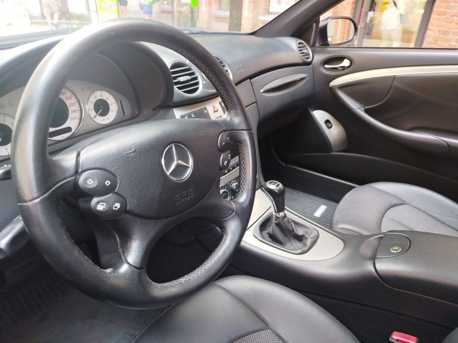 Mercedes-Benz CLK Avangarde,Navi*Skóry*Bixenon*Szyberdach*Czarny sufit*Serwis*100%bezwyp