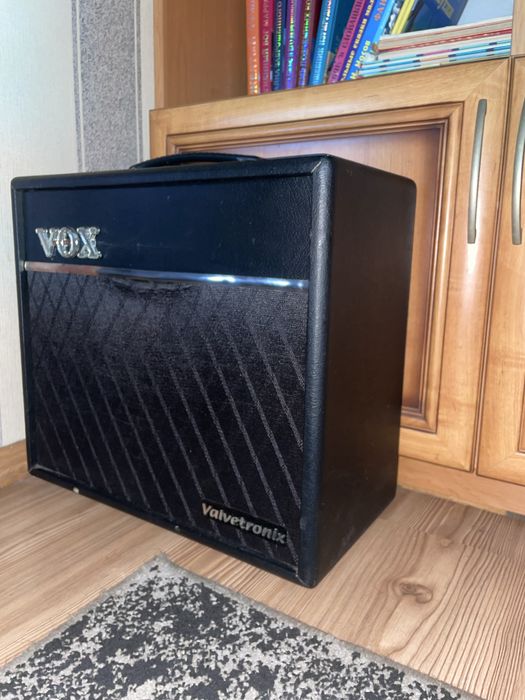 Гітарний комбопідсилювач VOX Vt40+, 60Вт (Ламповий)