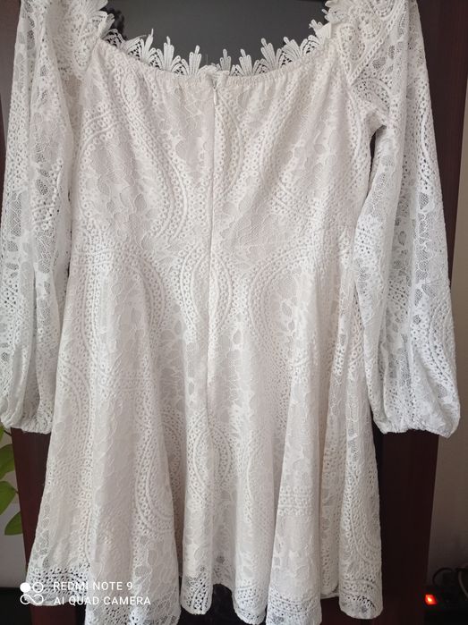 Piękna sukienka koronkowa L 40 biała
