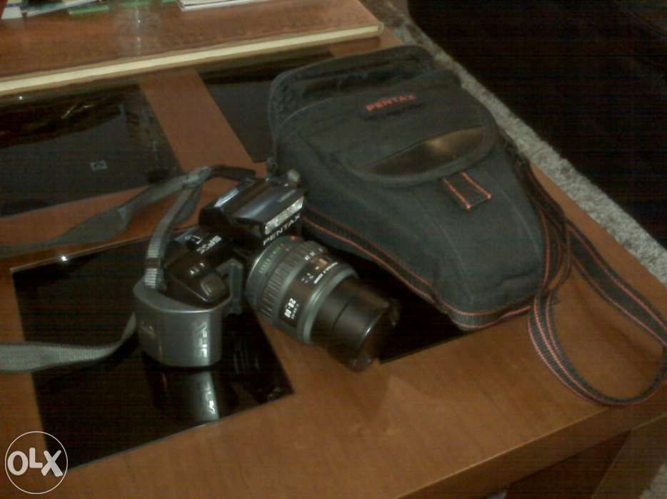 Máquina Fotográfica Reflex PENTAX SFX C/Lente Zoom 28-80