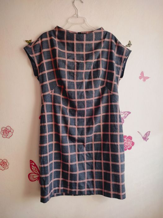 Sukienka wizytowa biurowa Quiosque r.44/46