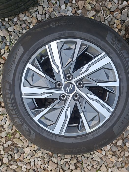 Koła Hyundai 17" 5x114.3 Opony letnie 215/65/17