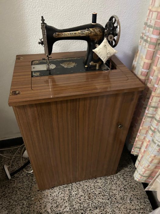 Maquina costura Singer