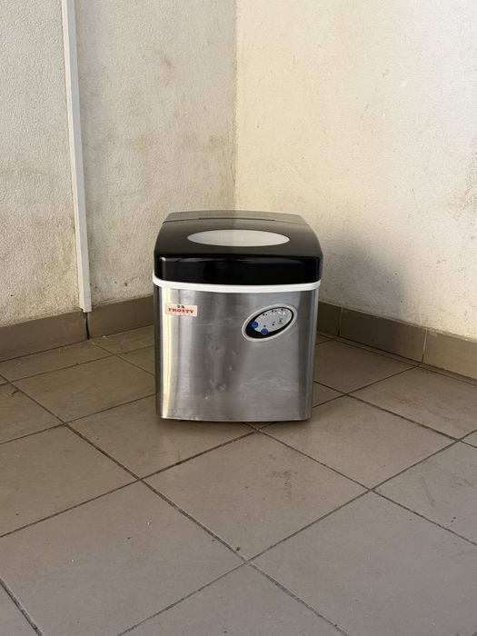 Льодогенератор Професійний  Frosty HZB-15-S Італія