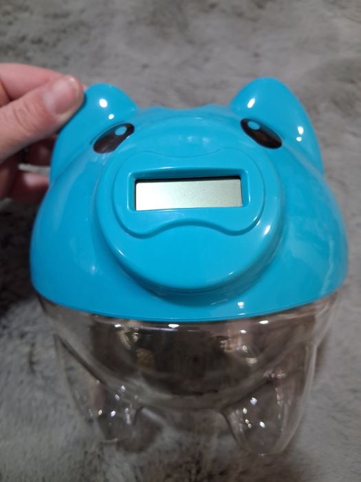 Mealheiro digital que conta logo o dinheiro