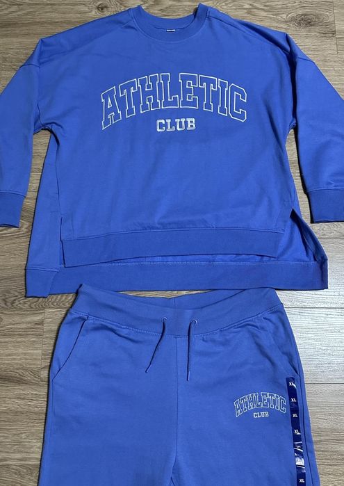 Костюм  розмір XL