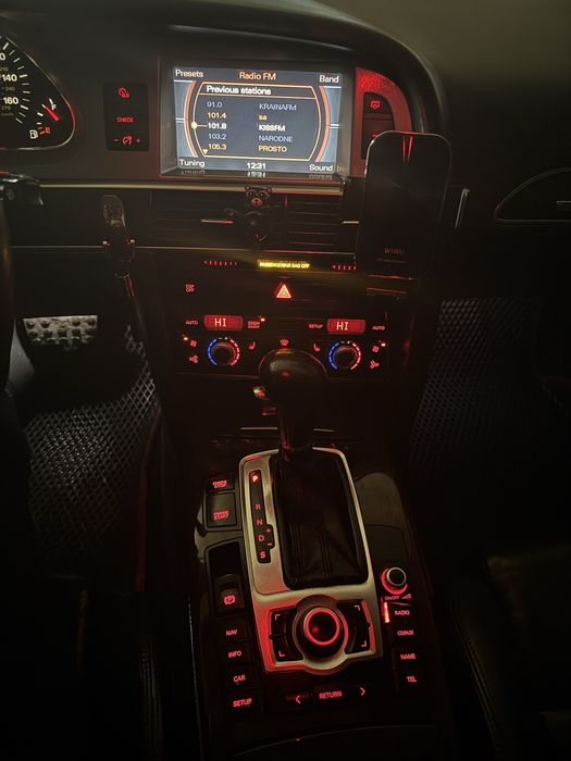 Продам Audi A6 C6 3.2 FSI Quattro (S-line)