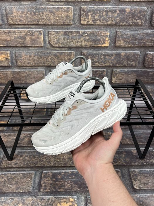 hoka arahi 6 - купити чоловіче взуття - Ціна на OLX.ua