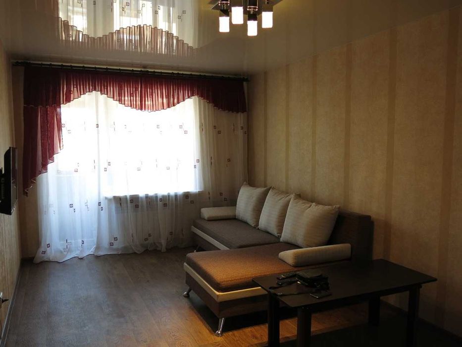 Продам отличную двушку в Центре на улице Пушкинской - всё есть.