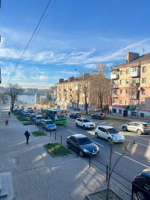 Центр Вул. Руська. 2- кімнати. Квартира подобово