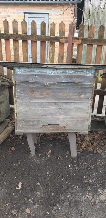 Продам вуликм б/у для бджіл та рамки