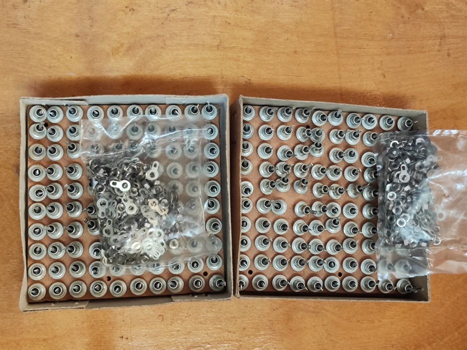 Транзистор КТ 807 Б ,П701 микр К140УД 1,2,5,7,8,9,11,12Бстабилитроны Д