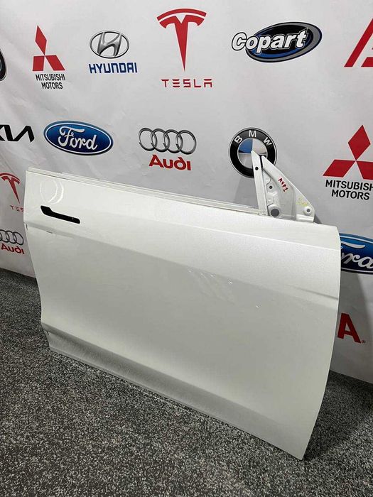 Двері передні праві Tesla Model,Y PPSW (MYP1)