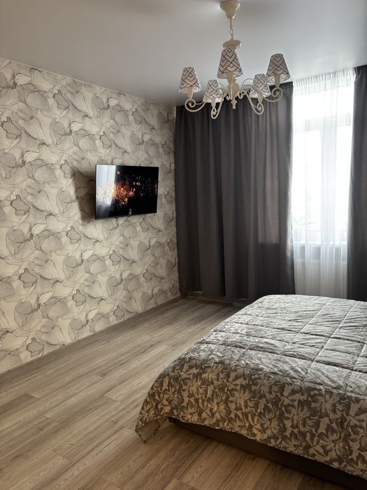 Комфортна , нова квартира в жк Набережний.