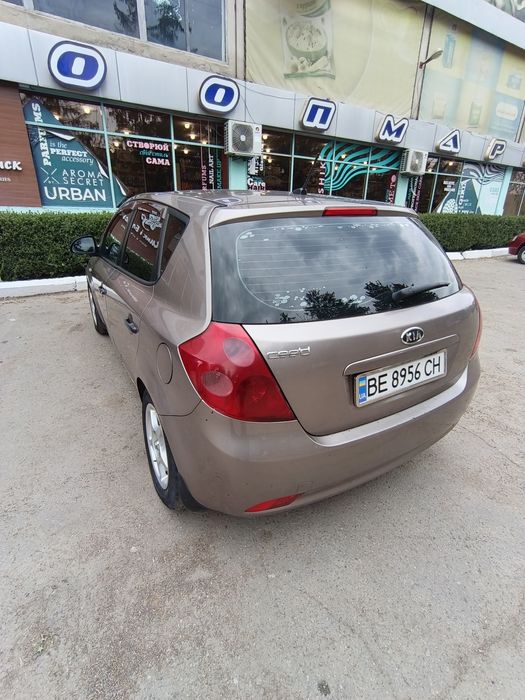 Kia Cee'd в доброму стані