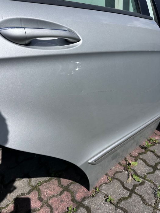 Mercedes A klasa w169 DRZWI prawa strona tył srebrne lakier 761 zdrowe bez rdzy! części