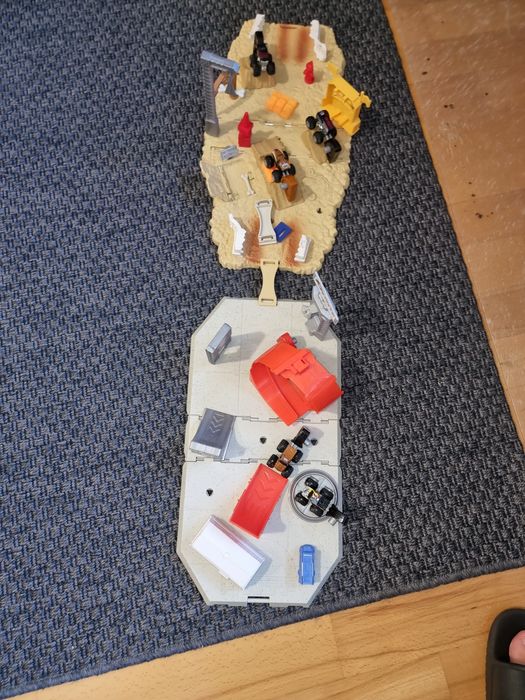 Hot wheels mini tory autka