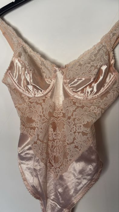 Body com Renda Rosa