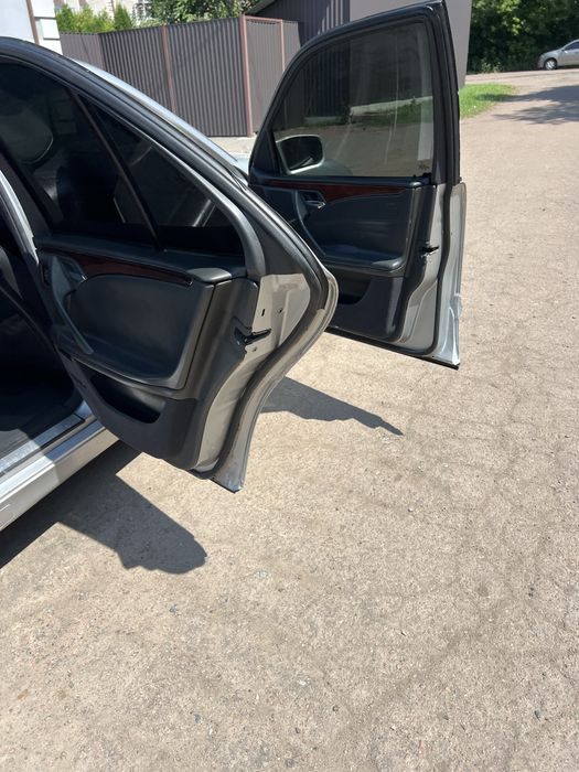 Mercedes Benz e class w210 2001 рік 2.6 газ бензин автомат