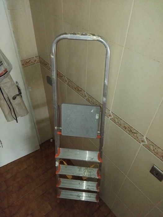 5-Step Stepladder515343771983554563